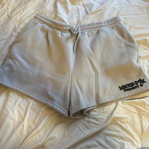 White Fox Offstage Shorts Beige, Size Xl